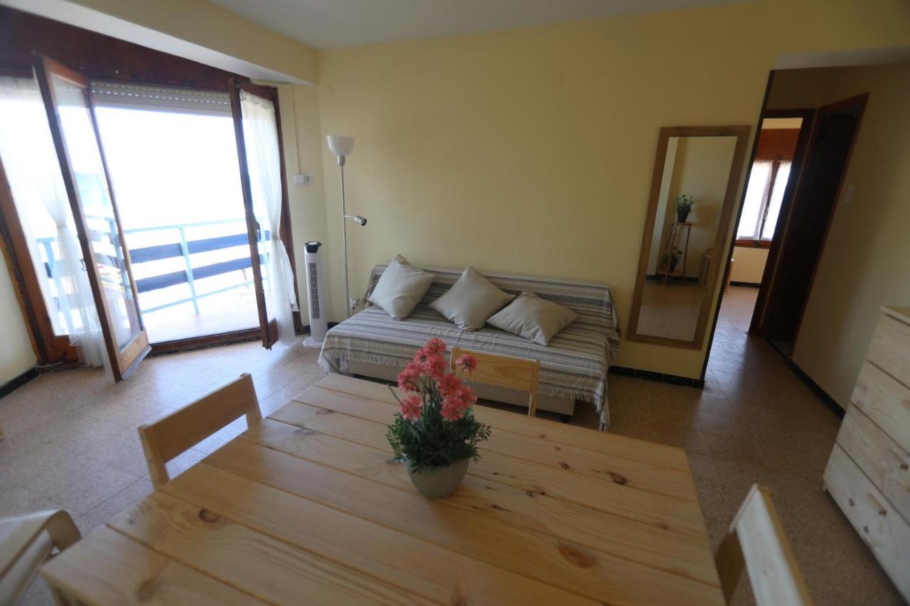 El Faro Apartaments Platja Llarga-Les Salines-Tgn Tarragona Exterior foto